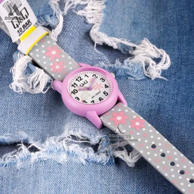 ساعت بچه گانه کیو اند کیو Q&Q V22A-004VY