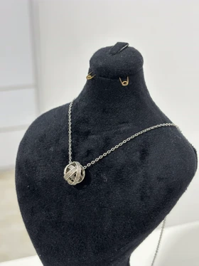 گردنبند نقره زنانه طرح کلاف نخ 995