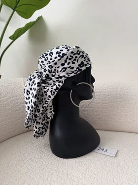 مینی اسکارف ساتن