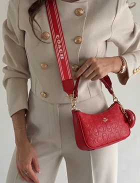 کیف زنانه دوشی کوچ COACH (قرمز)
