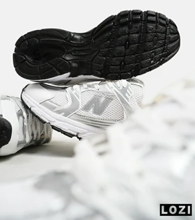 کفش کتانی مردانه و زنانه سفید طوسی نقره ای NEW BALANCE 530