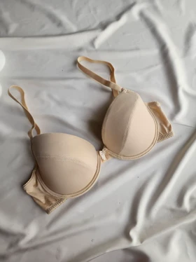 سوتین ابرنازک فنردار NBB کد :1204