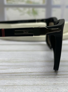 عینک آفتابی مردانه با فریم مشکی سایز کوچک و عدسی پلاریزه UV400 مناسب رانندگی