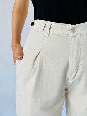 شلوار نیم بگ کاغذی کتان پیلی دار