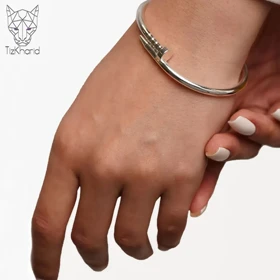 دستبند میخ نقره کارتیر