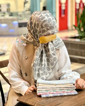 روسری نخ و.ا.ر.د.ا.ت.ی