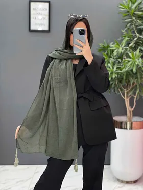 شال پلیسه منگول دار