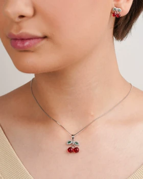 نیمست نگین‌دار طرح آلبالو برند ژوپینگ رنگ طلایی