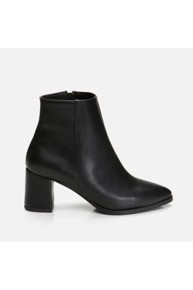 بوت و نیم بوت زنانه yaya-by-hotic yaya-by-hotic