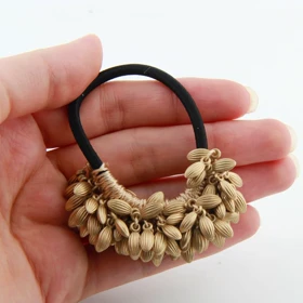 کش مو دخترانه مدل برگ (طلایی)