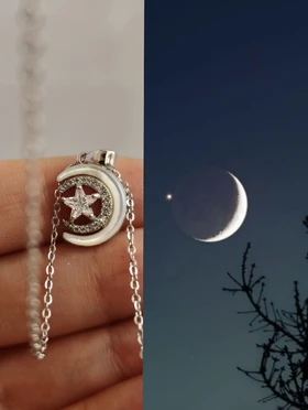 گردنبند ماه خاص