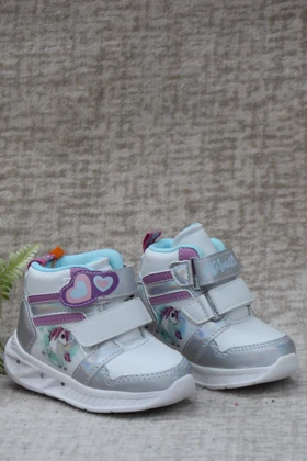 بوت و نیم بوت بچگانه کینتیکس kinetix