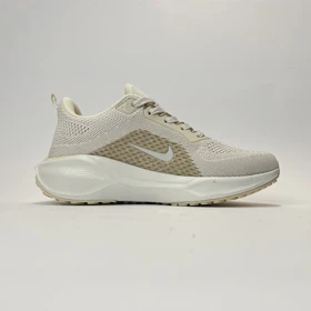 کفش ورزشی نایک پگاسوس 41 رنگ کرم