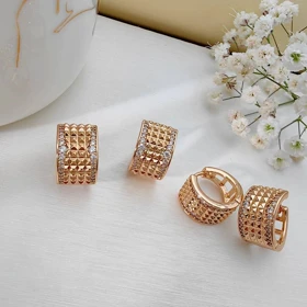 گوشواره ژوپینگ نگین‌دار طرح هرمی کد 139