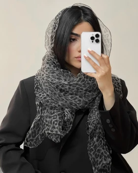 شال حریراارگانزای طرح پلنگی