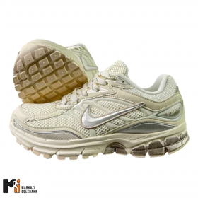 کفش زنانه نایک کرم مدل Vomero