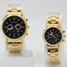 ساعت مچی ست مردانه و زنانه کاسیو Casio سبک 3موتوره و تمام استیل 5594 (بند و قاب طلایی صفحه مشکی)