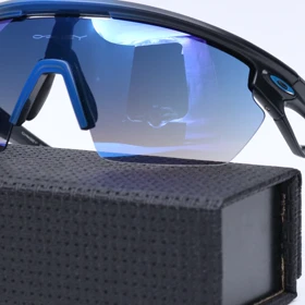 عینک برند OAKLEY کد 181197