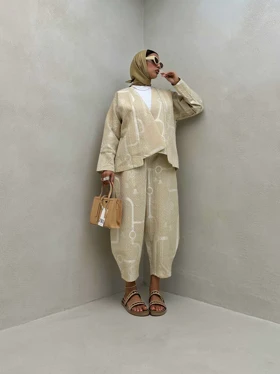 ست مانتو و شلوار طرحدار