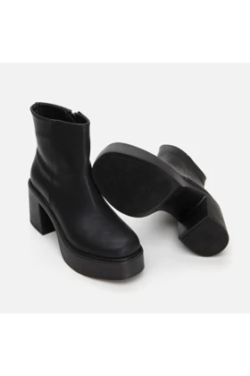 بوت و نیم بوت زنانه yaya-by-hotic yaya-by-hotic