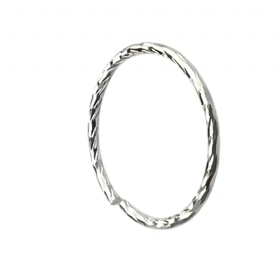 پیرسینگ بینی نقره‌ای حلقه طرح دار