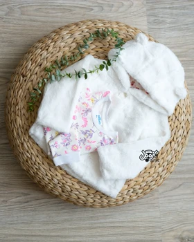 کاپشن کلاه دار