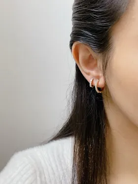 گوشواره حلقه‌ای نگین‌دار