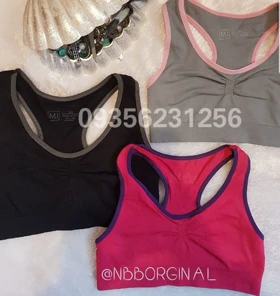 نیم‌تنه ورزشی گنی پشت قهرمانی ام آی 4024