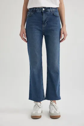 شلوار جین Crop Flare Fit تا دور مچ پا C1893AX24SM