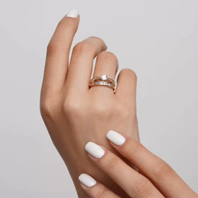 انگشتر نگین‌دار