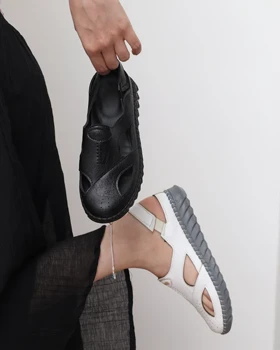 کفش زنانه طبی آوا