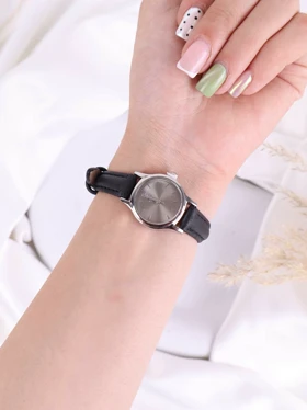 ساعت مچی زنانه بند چرمی کد W503 (خاکی)
