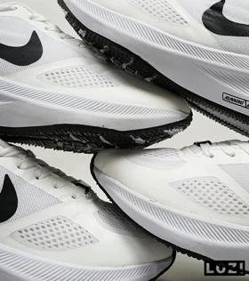 کفش کتانی مردانه سفید مشکی Nike guide 10