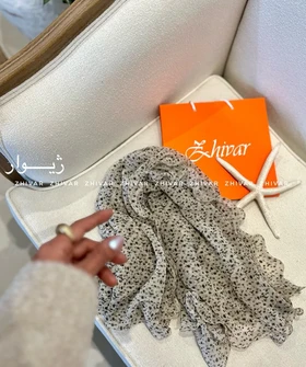 شال پلیسه نخی گل‌دار