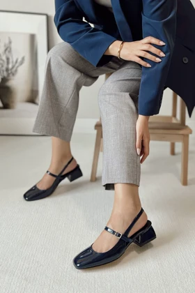 کفش پاشنهبلند کلاسیک زنانه polka-store polka-store