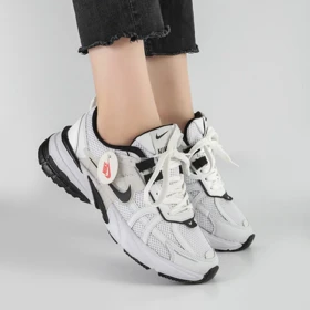 کفش و کتانی زنانه مدل نایک NIKE V2K رنگ سفید مشکی