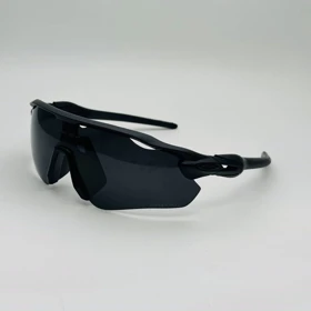 عینک آفتابی زنانه و مردانه اوکلی Oakley مدل شیلد Shield (مشکی)