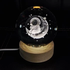 چراغ رومیزی/خواب مدل گوی کریستالی طرح فضانورد