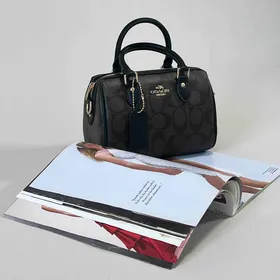 مینی صندوقی کوچ رنگ قهوه ای