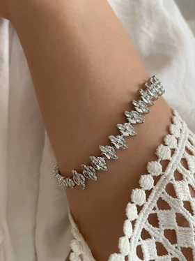 دستبند گندمی نگبندار برند Cm