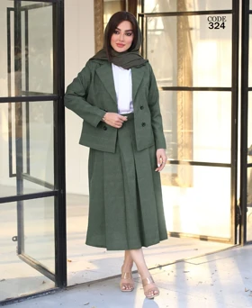 ست سه تیکه کت دامن و شومیز ( سایز بزرگ دارد)