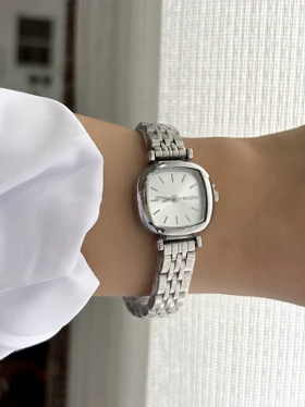 ساعت نایدو زنانه صفحه مربع کلاسیک