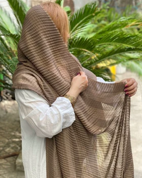 شال پلیسه نخی حصیری منگوله‌دار 3966