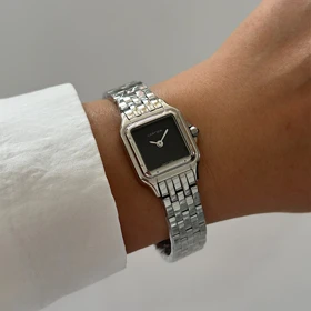 ساعت زنانه کارتیه پنتر نقره‌ای صفحه مشکی کد 790