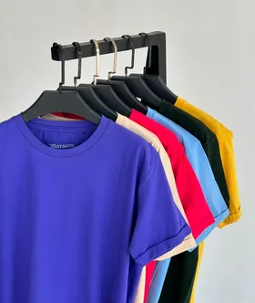 تیشرت تک‌رنگ مشکی پایین هلالی - پارچه نخ پنبه سایز L تا 3XL