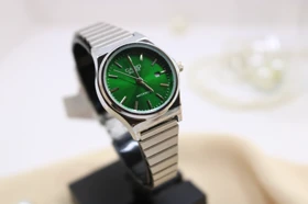 ساعت کاسیو مردانه بدنه استیل رنگ صفحه سبز و گرد تاریخ شمار تمام استیل قفل ریلی کیفیت عالی