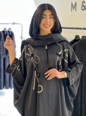 مانتو عبایی سنگدوزی و نگین دوزی دست ( ساتن درجه یک)