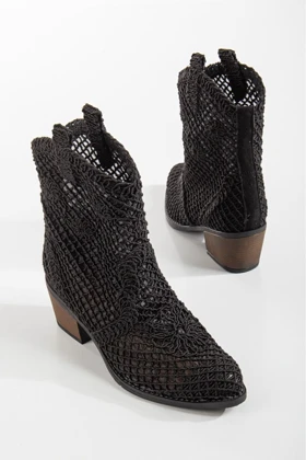 بوت و نیم بوت زنانه seem-and-be seem-and-be