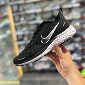 کفش راحتی نایک وینفلو 9X مشکی زیر سفید Winflo