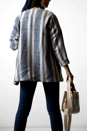 مانتو پایین گرد چاک‌دار